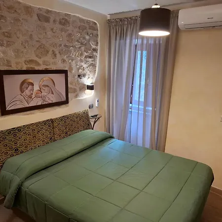 Antico Mulino Di فندق مبيت وإفطار كاشا